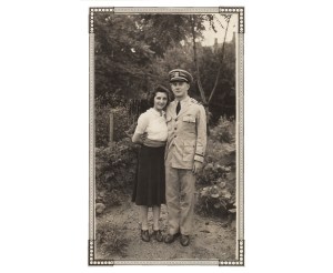 john-petach+emma-jane-red-foster